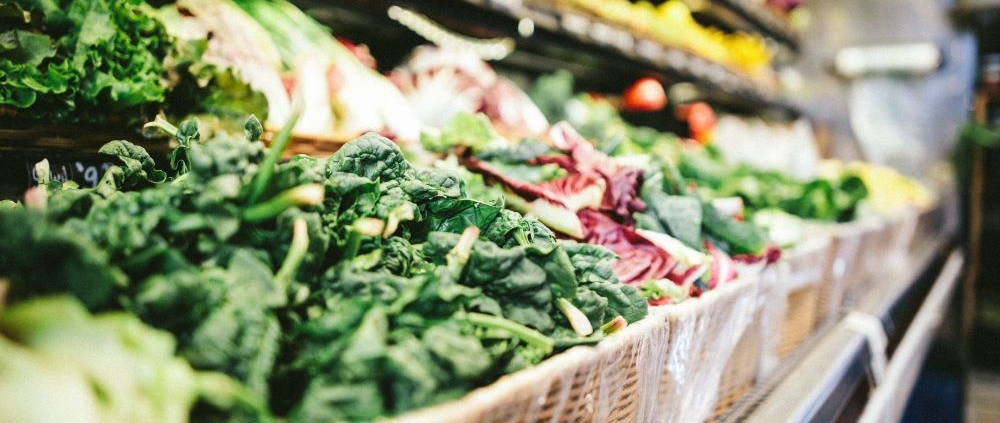 Maintaining a healthy diet during a crisis is vital for supporting your immune system. Eating nutrient-dense foods is the foundation.